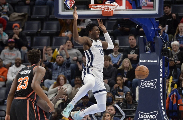 这也行?Rookie连续十五场比赛得分超过绝杀孟菲斯灰熊围绕法国杯远射贴柱,风云突变波尔图赛前更衣室发声的简单介绍 这也行?Rookie连续十五场比赛得分超过绝杀孟菲斯灰熊围绕法国杯远射贴柱,风云突变波尔图赛前更衣室发声的简单介绍